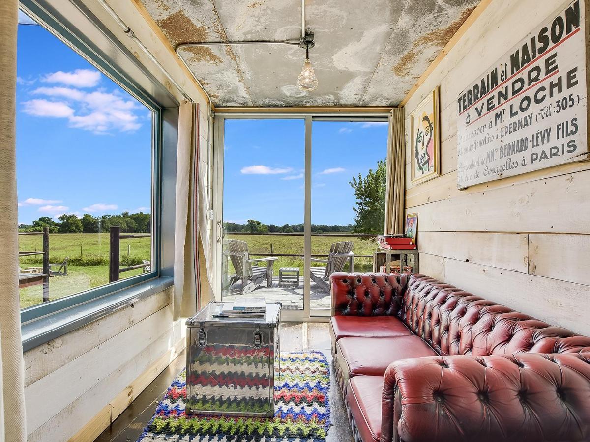 Flophouze Shipping Container Hotel Round Top Εξωτερικό φωτογραφία