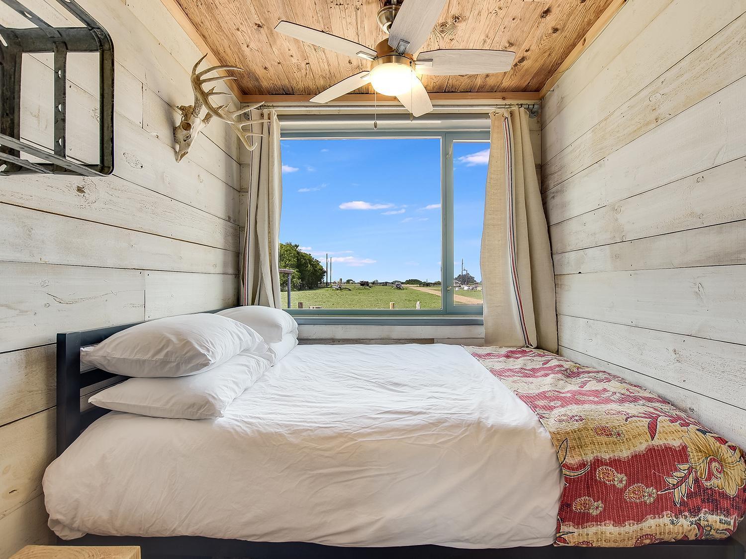 Flophouze Shipping Container Hotel Round Top Δωμάτιο φωτογραφία