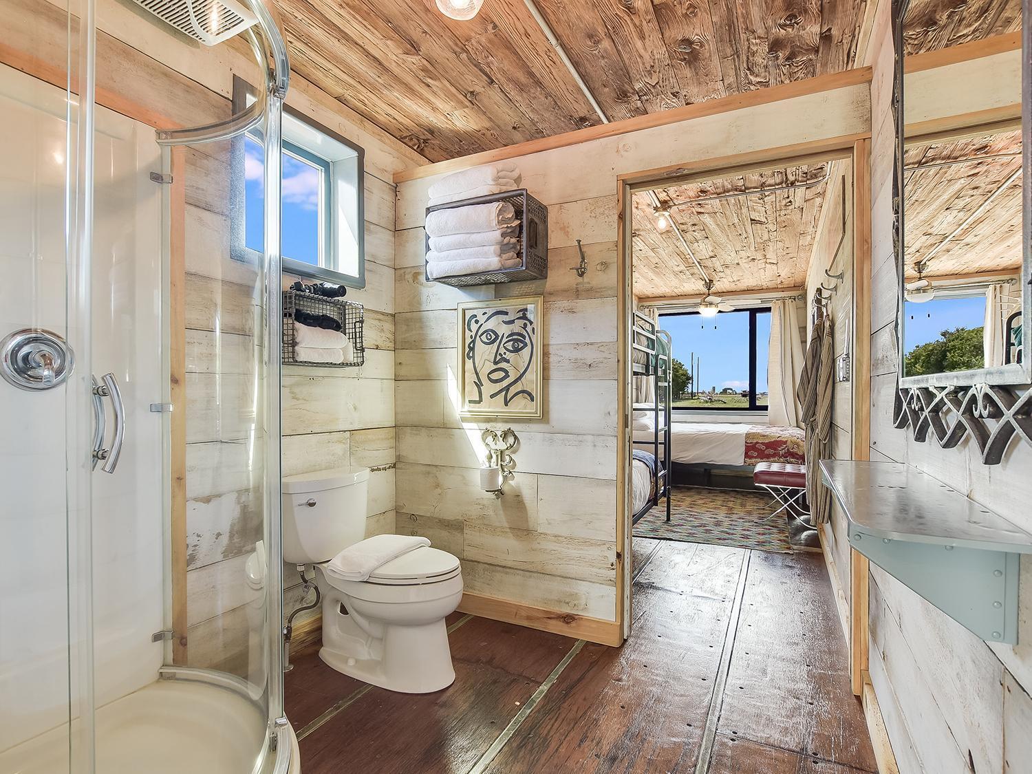 Flophouze Shipping Container Hotel Round Top Δωμάτιο φωτογραφία